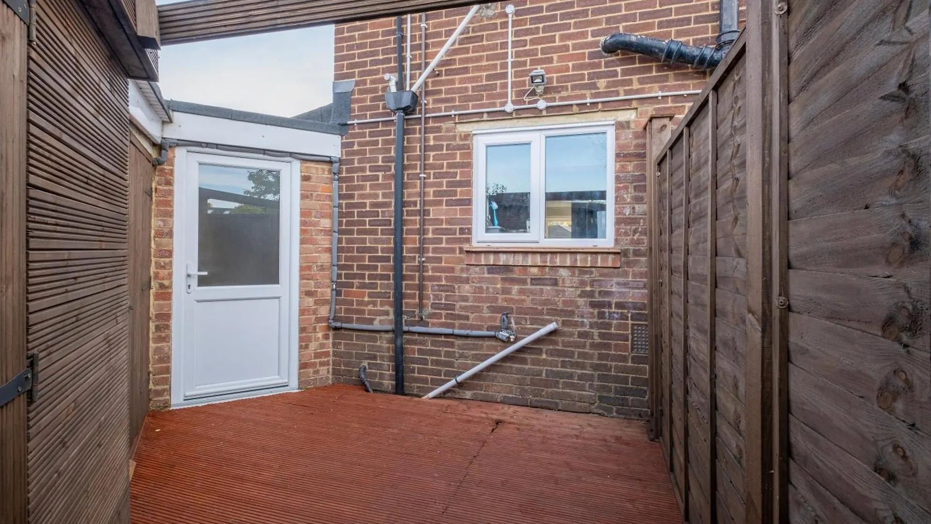 Kings House Apartment Hayes, West London Apt A Northolt  0*, Northolt (Greater London) イギリス