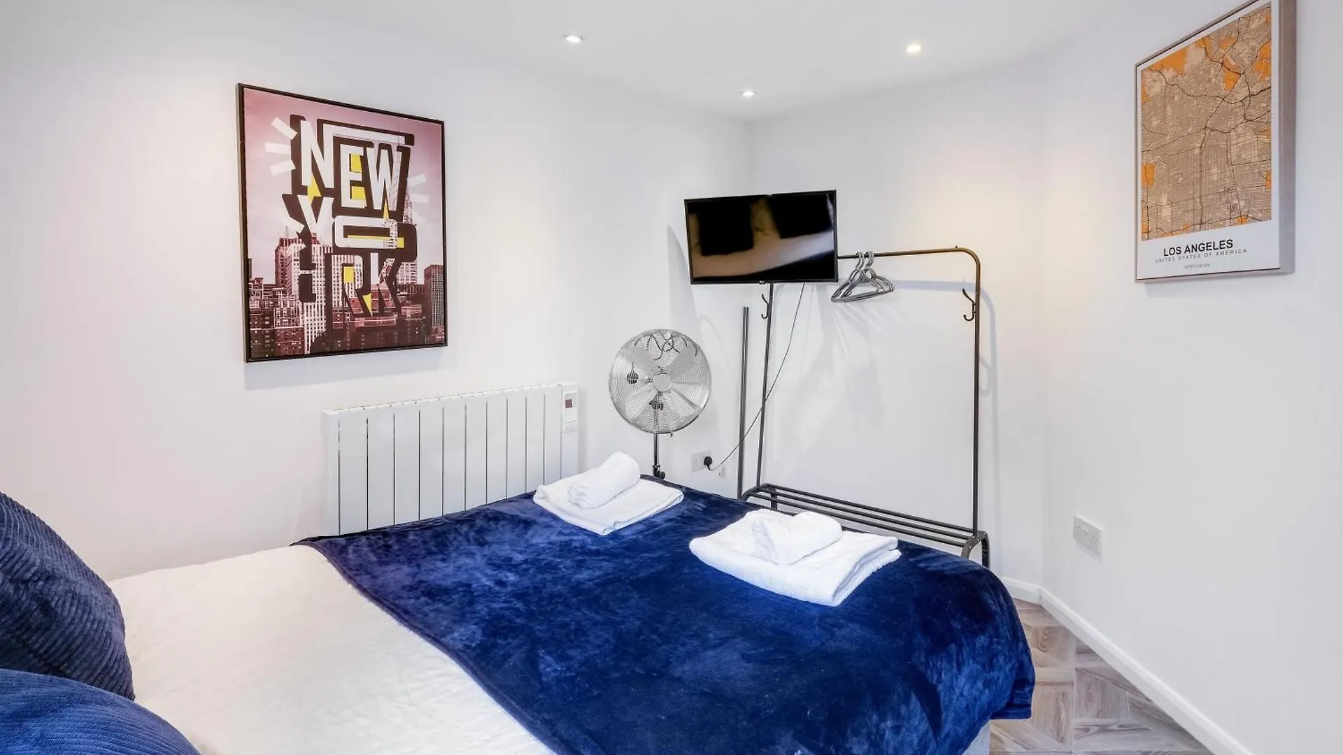 Kings House Apartment Hayes, West London Apt A Northolt  0*, Northolt (Greater London) イギリス